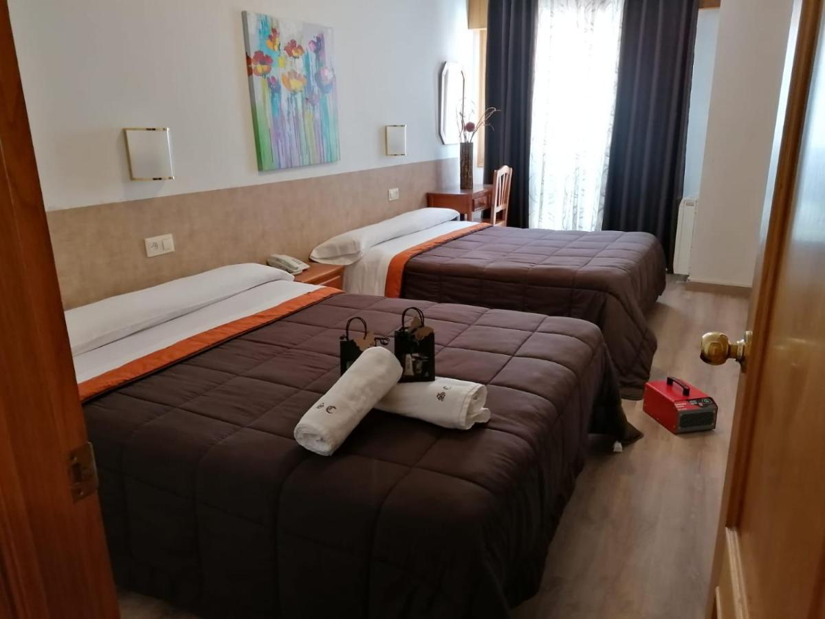 Pension Santa Clara A Coruna Ngoại thất bức ảnh