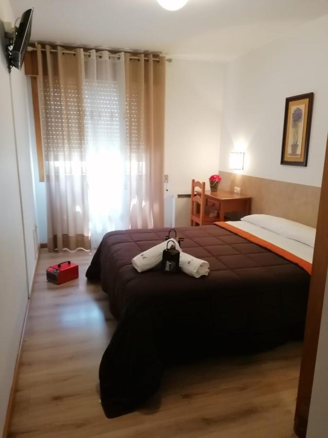 Pension Santa Clara A Coruna Ngoại thất bức ảnh